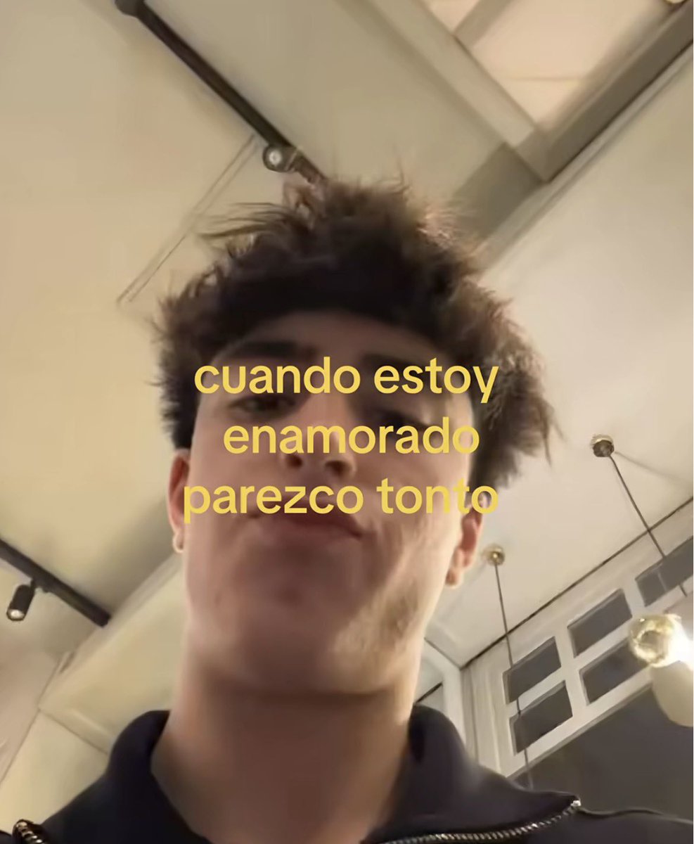 Diegocalle_15's tweet photo. Me está dando algo sjsjjzw https://t.co/6TzQiytWOS