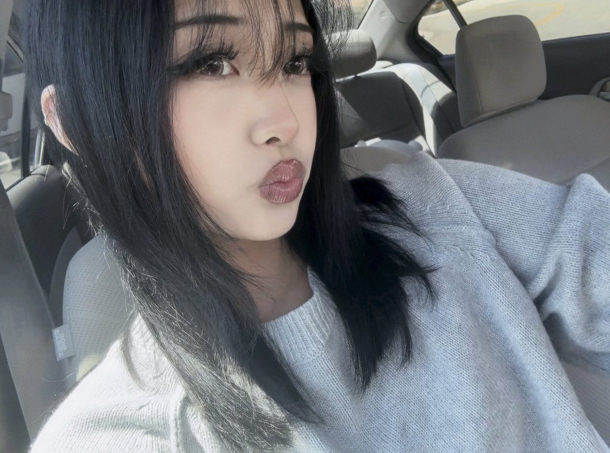 catfoid's tweet photo. hallooo https://t.co/15s3JUHVM6