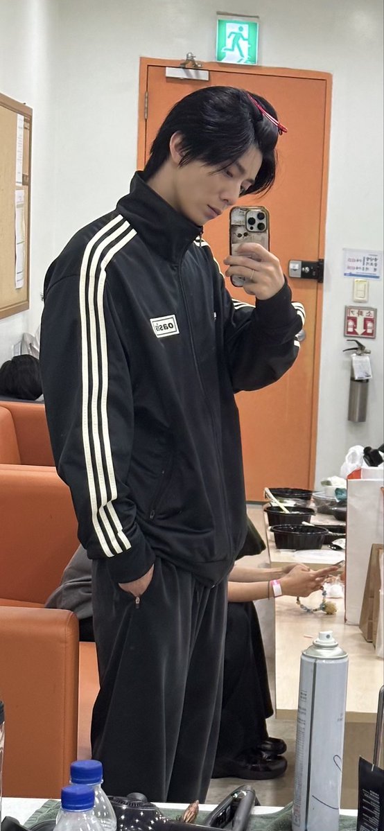 Bensozn's tweet photo. nice hairstyle. https://t.co/4gYpM1DFdr