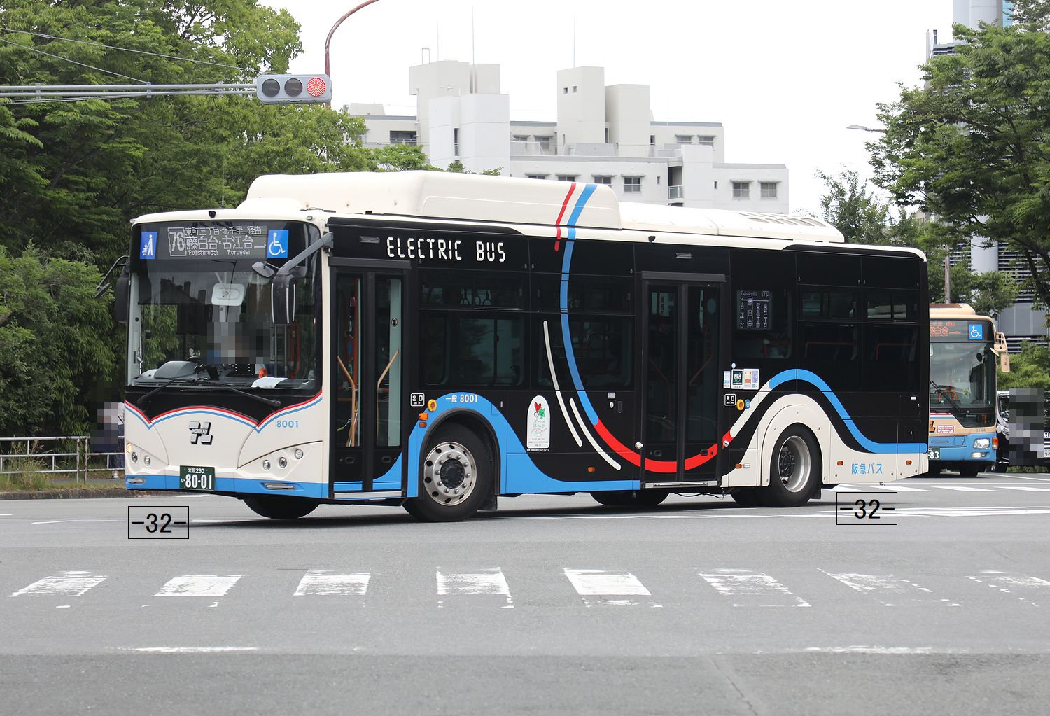 ITM32✈️ auf X: „阪急バス Hankyu Bus 大阪230い8001 BYD K8 1.0