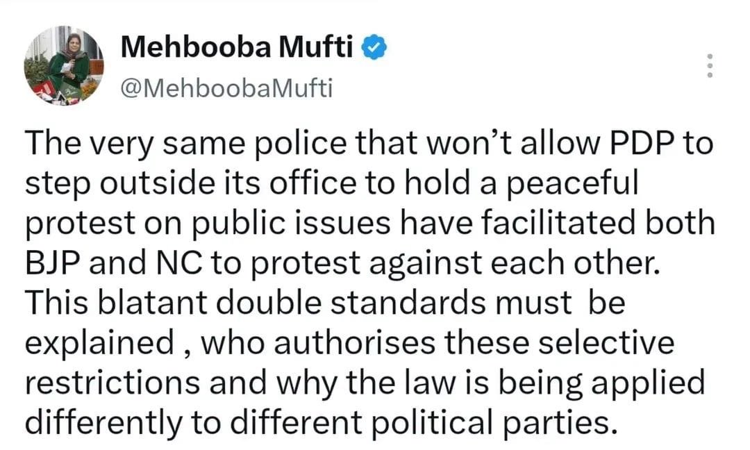 ImranNDar's tweet photo. Thanks to the video evidence,  otherwise @MehboobaMufti would have gotten away by saying anything. 

Now her specialty has become saying ANYTHING, because she has NOTHING to say. 

Her words are becoming as HOLLOW as her party now. https://t.co/DjEE5wEuo8