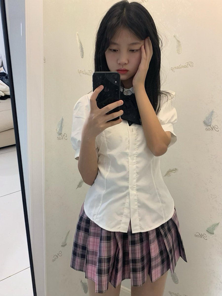 IsnsoYriubgny3's tweet photo. 今天继续！！！！

有人想锐评一下我的福嘛 🥹   

赶紧看，我要删了… https://t.co/oZJf9TWA9j
