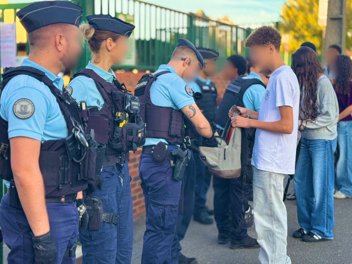Image de Préfet du Val-d'Oise - 🚔🎒 #Tranquillité #Prévention | Aux abords des établissements comme dans les transports scolaires,