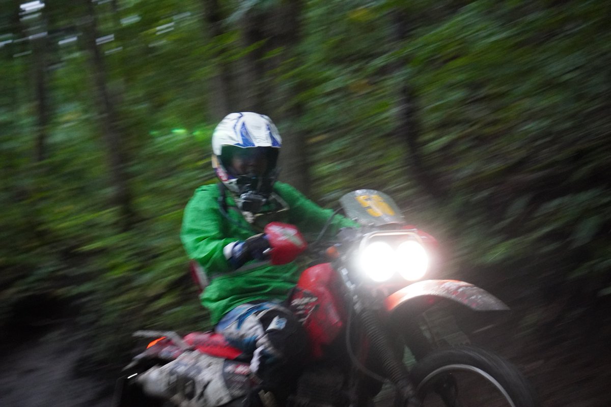 yasu_aso's tweet photo. チーズdeナイト、参加してきました。
そもそも重いXR400Rでの出場はドライコンディションに全振りしていたのだけど、コースはマディで途中で雨まで振ってくる始末😄一応完走。
スタッフの皆様、陽気な参加者の皆様、ありがとうございました。
#XR400R
#CheeseDeNight https://t.co/jWVhCpd6pL
