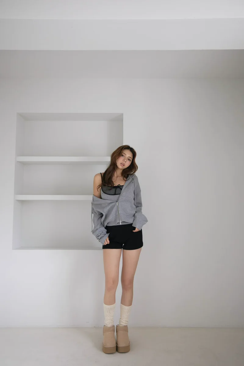 andmary auf X: „Jenny hoodie set tops color brown/gray ¥14,300-tax