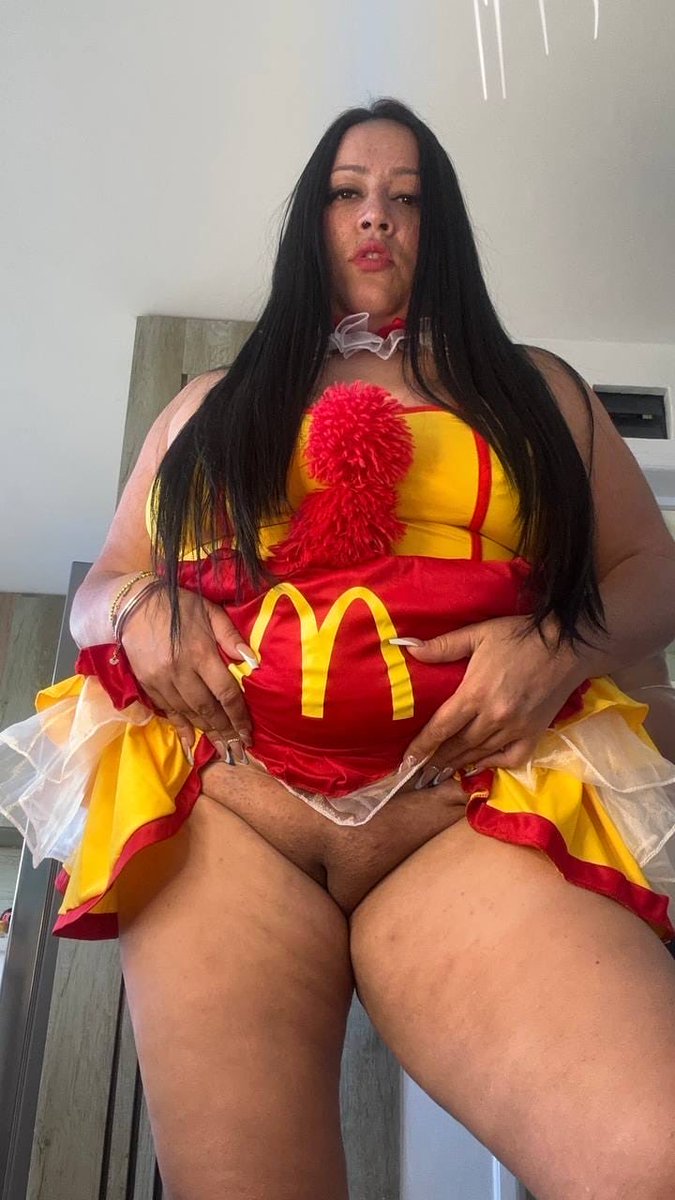 tuduraznosalvaj's tweet photo. Come my Big Mac 🍔😏🫦

https://t.co/3wGrn0UcYG https://t.co/5DJkF8I6iM