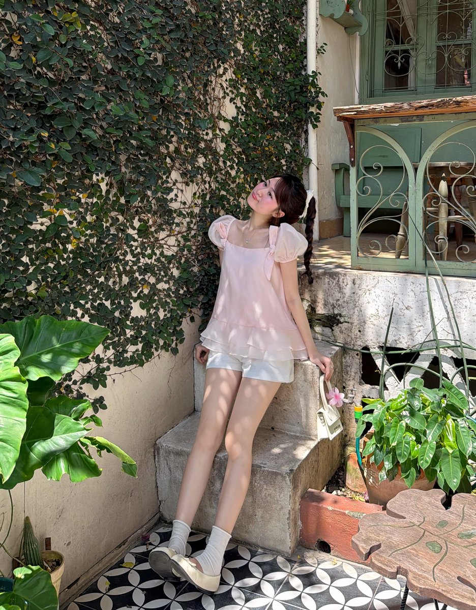 DetraZannini's tweet photo. Yo! 😎 Quick reminder: the world is a better place with you in it—go shine today! 🌸
TAEXXh https://t.co/nuKFZAybWb