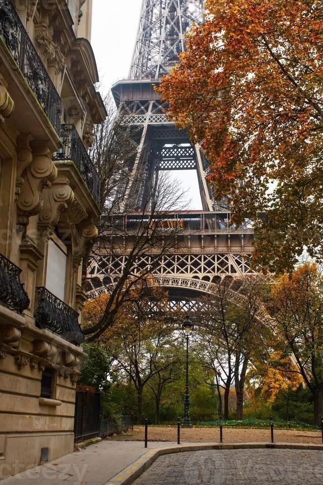 InFiniteH0riZ0n's tweet photo. Paris, France https://t.co/Ciivb0oMCA
