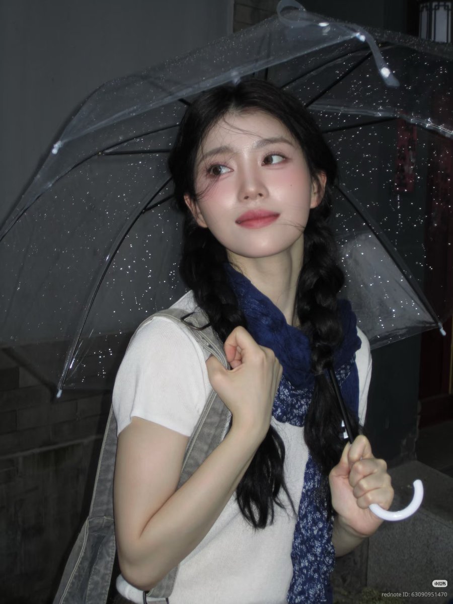 xiaotingpics's tweet photo. #xiaoting from shen xiaoting studio xiaohongshu;

"summer diary: the finale 📸
summer archive complete ☂️🍏" https://t.co/Z3nwgDFIgx