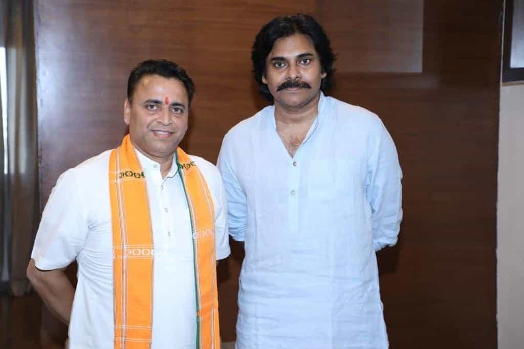 Sunil_Deodhar's tweet photo. Warm birthday wishes to Deputy Chief Minister of Andhra Pradesh, Shri @PawanKalyan Garu.

May you be blessed with good health, long life and continued strength to serve the people and the nation with dedication. https://t.co/Oaji2pgJVR