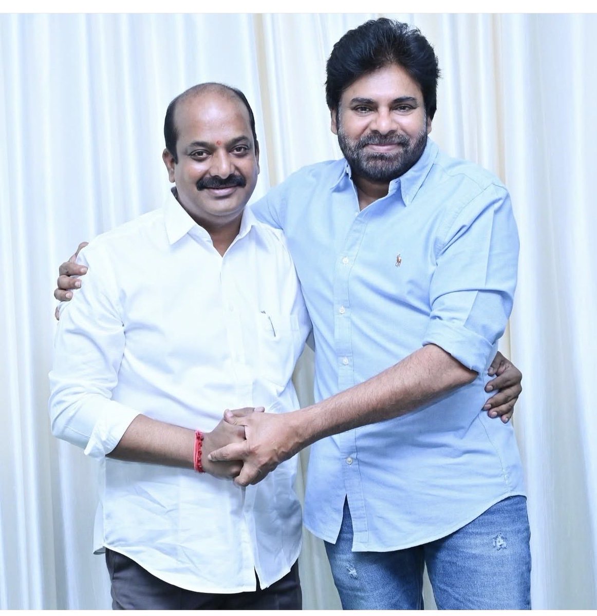 revathitweets's tweet photo. DAY 17: ASTON MARTIN HIT & RUN UPDATE 

No arrests! 
No CCTV footage. 

Also, investigation revealed that there is “no mechanical fault” in the car driven by Janasena MP Lingamaneni Ramesh’s son, Lingamaneni Sanjush killing 26 year old, Bharati Mukhi. 

As per sources, the detailed investigation revealed no faults were found in the car - the report was submitted after examining critical components such as the brakes, steering, tires, wiring and gear system. The car is perfectly fine. 

It is a Human Error - most likely over speeding that caused the fatal accident. According to eyewitnesses, the car was zooming past this crowded area at about 120kmph. But again all CCTV footage has been wiped out to save the son of the MP. 

Sanjush struck and killed Bharati Mukhi while she was crossing the road opposite Inorbit Mall while picking lunch from the street vendors nearby at around 3pm, hitting her at high speed.

While Bharati Mukhi died immediately, Sanjush - the very darling son of Janasena MP was released immediately on station bail.

Only bailable sections were added in the case making the law lenient for the perpetrator to walk away despite a girl being killed on the middle of the road in broad daylight.

The FIR was filed with no details of the MP’s son including surname and father’s name. Almost like it was always the plan to let him walk away. 

This of course is second high profile case where the son of a BJP/ BJP-alliance leader was allowed to walk away. 
Congress is the ruling party in Telangana, where the accident happened.