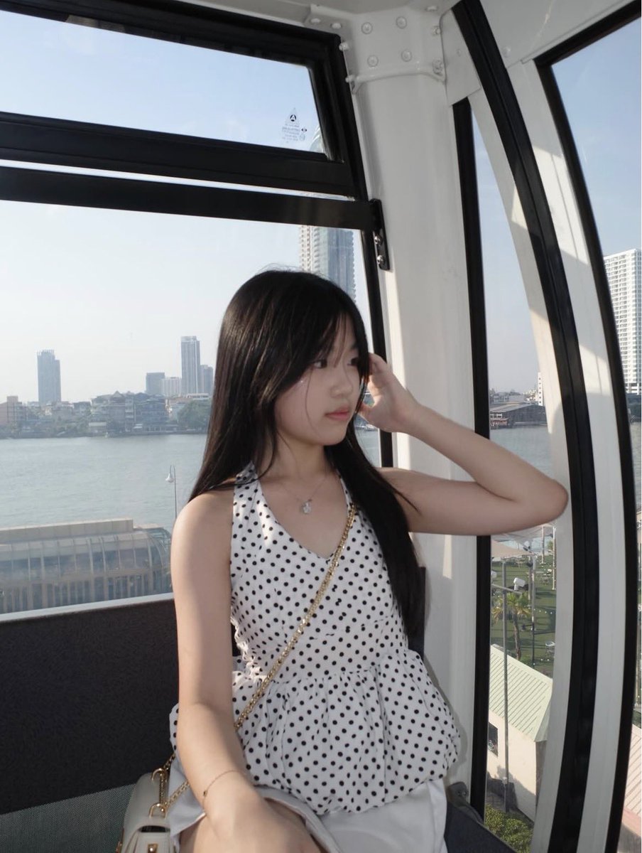 chindo67's tweet photo. Name: michellyn
📚: wins
Instagram: zhan_michellyn, milnche_
Tiktok: chellovteazzi, chelliketeazzi https://t.co/ukY3ftvR8l
