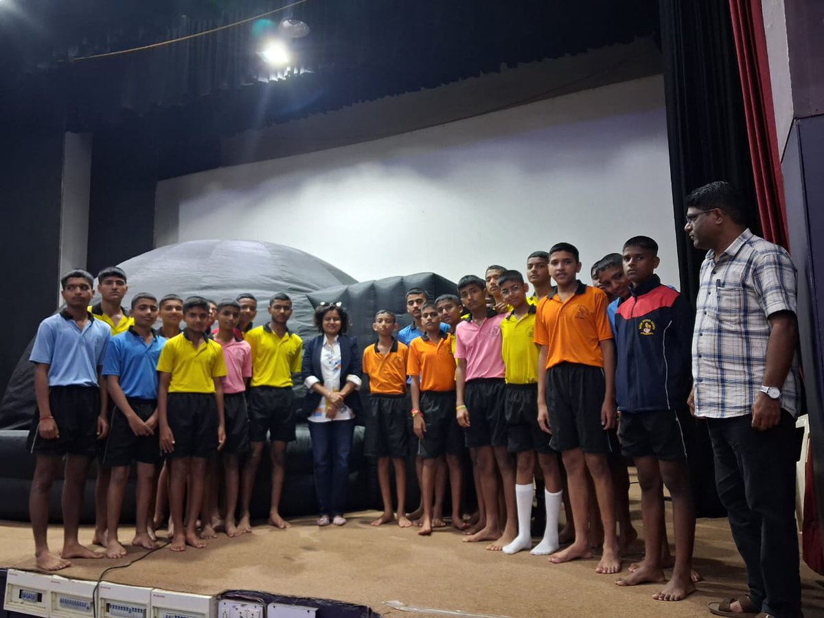 sainik_satara's tweet photo. 🌌 A Universe of Wonder at Sainik School Satara! 🚀

The ‘Tare Zameen Par’ Digital Mobile Planetarium, an ISRO Certified Space Tutor, brought the wonders of space right to our campus!

Sainik School Cadets, Primary Sainik School students and ~60 Zilla Parishad students journeyed through the cosmos in an immersive, exciting and educational experience, igniting curiosity, inspiring young minds and making space science come alive. Seeding the thoughts of defence and space tech integration, the Cadets move towards a #ViksitBharat 

#SainikSchoolSatara #TareZameenPar #ISRO #SpaceEducation #STEM #YoungMinds #FutureLeaders 🚀✨