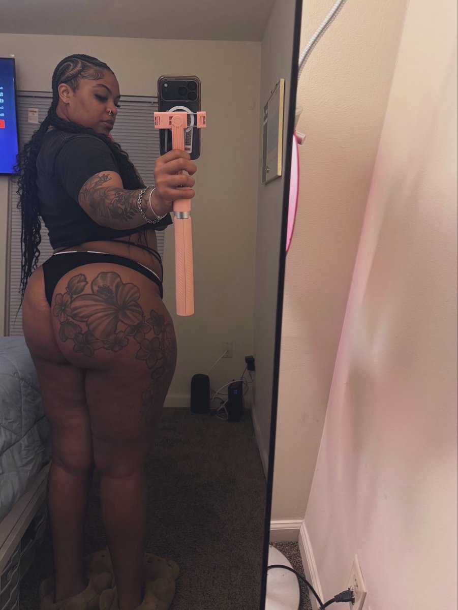 PNastii_'s tweet photo. you would luv coming home to this and head 💋 . 

- what time did you see this ? https://t.co/SZQYrXQw7y