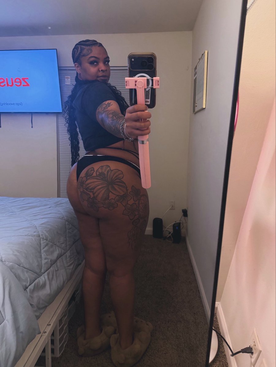 PNastii_'s tweet photo. you would luv coming home to this and head 💋 . 

- what time did you see this ? https://t.co/SZQYrXQw7y