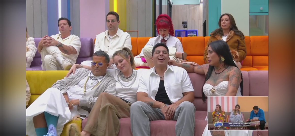 puenteadriana88's tweet photo. Aldo Rendón:
Te admiro desde hace muchos años. No por el reality, por ti. 

Por esa originalidad que no se disfraza, por lo directo que eres y por esa personalidad que no le pide permiso a nadie.

Hoy sales por tu salud y eso es lo único que importa. El resto es ruido.

Este público no merecía tanta genialidad. Habemos gente inteligente que sí sabemos apreciarte.

Lo diste todo y más, eres una máquina de contenido.

Eres grande genio!!!.

#LaCasaDeLosFamososMéxico #LaCasaDeLosFamososMX