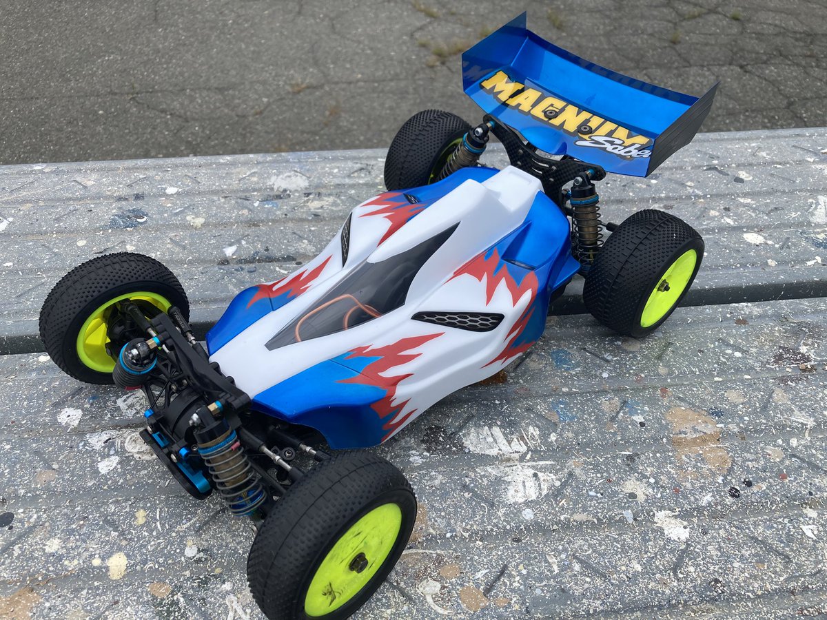 Tencho_hobiwa's tweet photo. 4駆バギーもカットして搭載完了！
カラーはフルカウルなのに車自体は超オープンホイール！ https://t.co/iHWZhpbPp7