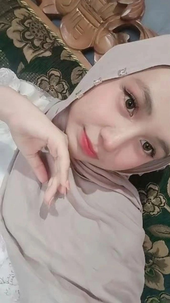 hsdyah_'s tweet photo. mode alim
#Pejuhinchallenge #Pejuhin #pejuhinfoto #crotinmuka #crotinfoto #hijabcrot #kontolinmuka https://t.co/hihLGNHKnk