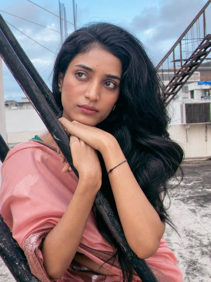 ActrezHub's tweet photo. #ManyaSingh #Manya https://t.co/Hg04Dl3nhn