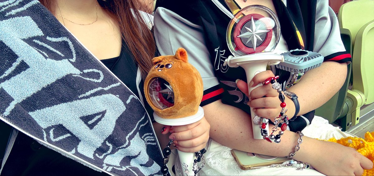 minimummikan_'s tweet photo. これまた時差なのですが、さくのちゃんと国立最終日でした⏰💥 https://t.co/0fu089ujGF