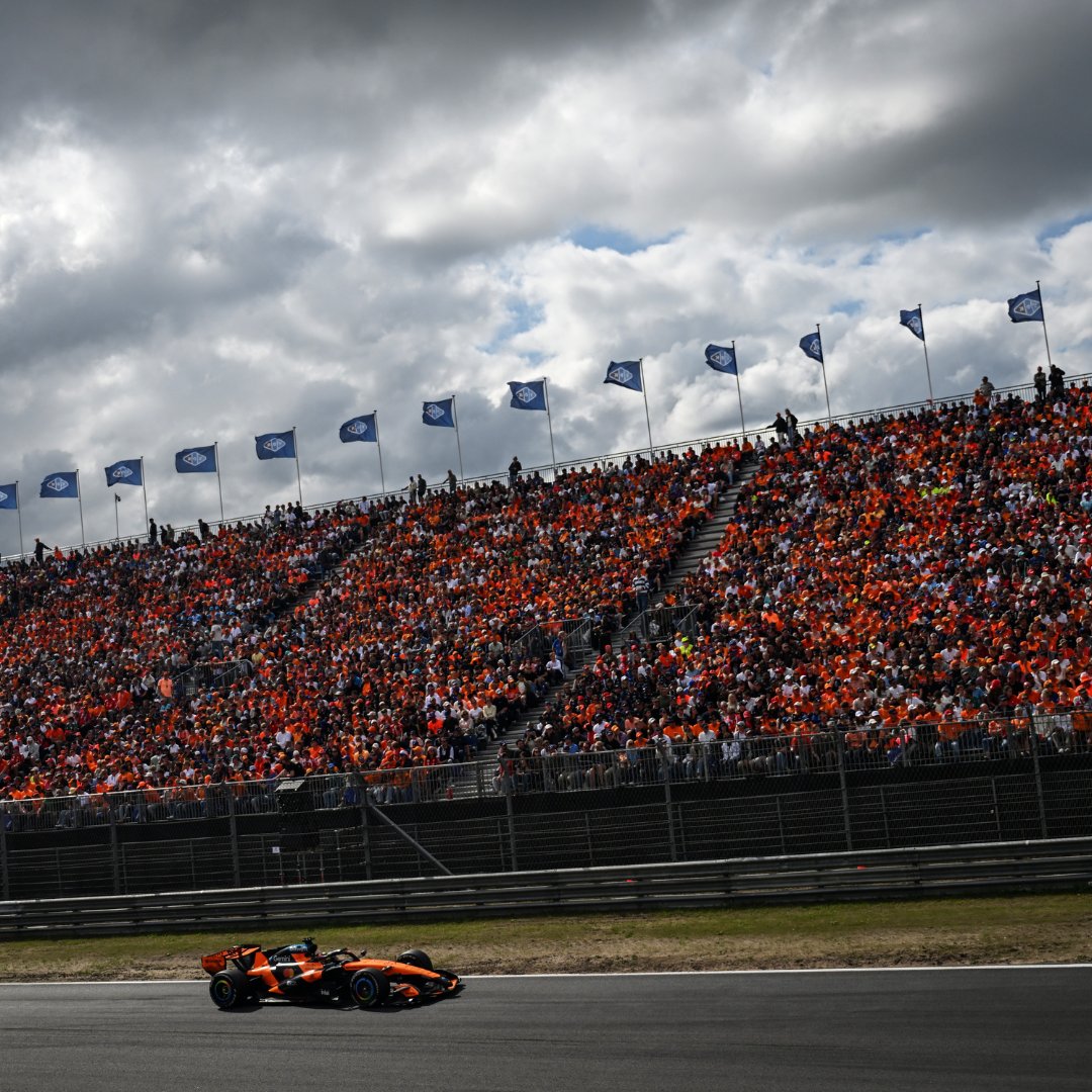 IMSalesJavi's tweet photo. Know the road, power the future. 

Moments on the track are powered by over 60 years of insights.

Discover how this partnership is bringing assets out of the dark to shape the future: https://t.co/D2ijRj7hET

#IRMEmployee #KnowTheRoad #McLarenRacing #F1 @McLarenF1 https://t.co/x5An50YkkD