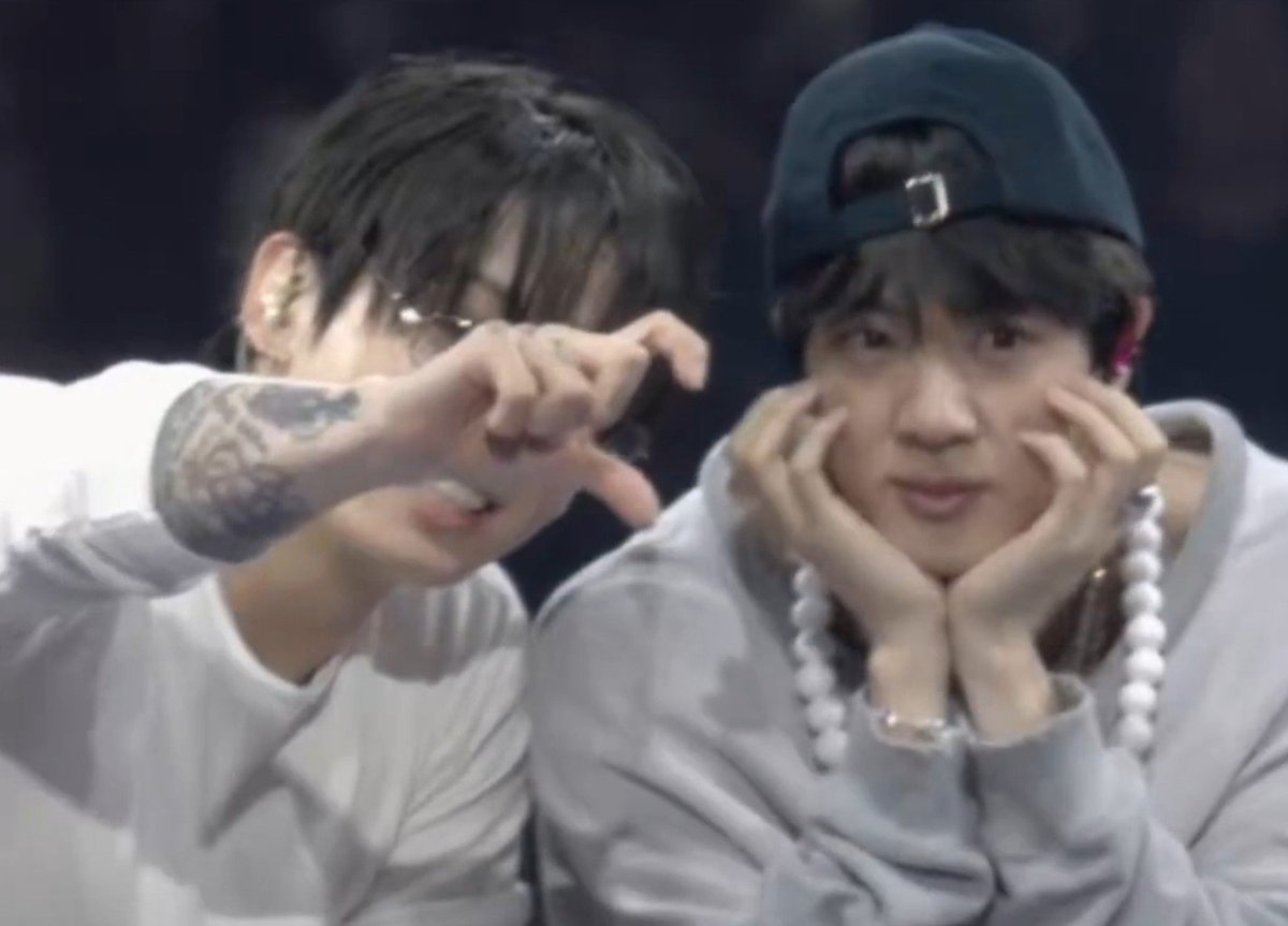 bangtanharu's tweet photo. jinkook ♡ https://t.co/uG9t7dEjkg