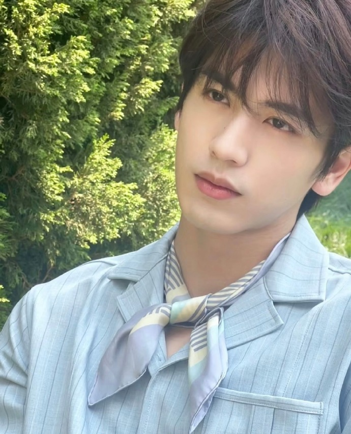 TruongLamN57476's tweet photo. #張凌赫 #ZhangLinghe
陽光大男孩 https://t.co/fDQcsTpPKR
