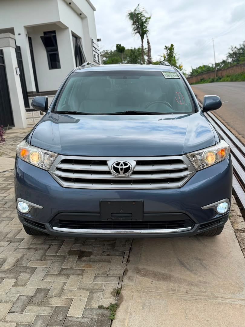 PELSAUTOS's tweet photo. 🔥🔥🔥NEWLY ARRIVED TOYOTA HIGHLANDER 2012 MODEL
FULLY LOADED
💯ACCIDENT FREE
LIMITED EDITION
THUMB-START,
LEATHER SEAT INTERIOR,
OPEN ROOF, MIDDLE BACK DVD SCREEN,
3 ROW SEAT
AVAILABLE FOR IMMEDIATE INSPECTION AND PAYMENT
20,500,000
07032328559 https://t.co/GaA3u8QQoV