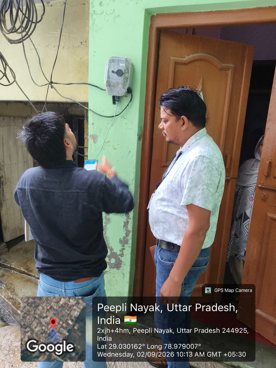 pvvnl_rampur's tweet photo. #Revenue_Work
आज दिनांक 02.09.2026 को #EDD_स्वार, रामपुर के अन्तर्गत ग्राम-पीपली नायक क्षेत्र में टीम द्वारा क्रॉस मीटर रीडिंग चेकिंग एवं राजस्व वसूली हेतु बकायदारों के घर-घर जा कर तगॉदा करते हुये।
@aksharmaBharat
@UPGovt
@UPPCLLKO
@MdPvvnl
@mduppcl https://t.co/T1QbTmOS3L