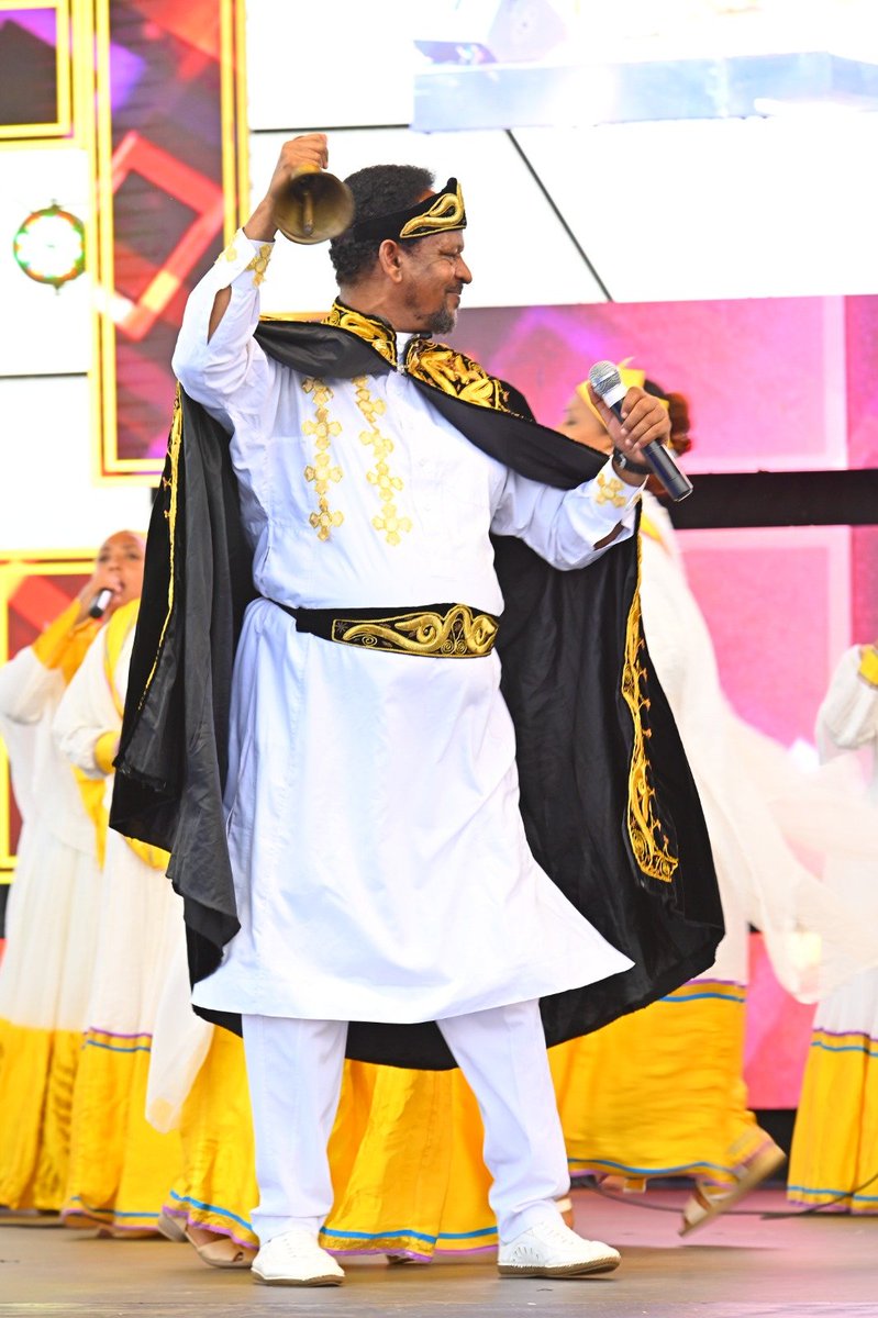alfredntags's tweet photo. Our hearts and our desires is to see the nations worship Him; The Lord Jesus christ. To the end that the Glory of God shall cover the whole Earth as the waters cover the see.
At Zoe grounds Kigo, as we gave double Honor to Prophet Elvis Mbonye, those were the spiritual vibrations.
#ProphetElvisMbonye #Honor2026
