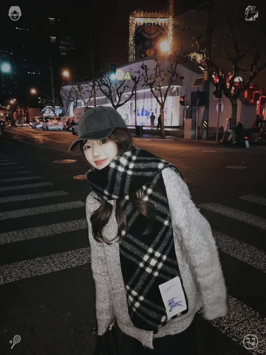 _billio_naire_'s tweet photo. 🏸A Day of Badminton with My Son—and He Came Out on Top

During a full day of wandering through Seoul's vibrant marketplaces, Lila sampled a variety of local treats: hotteok, which are fluffy pancakes stuffed with a cinnamon-sugar blend; kimbap, rolled rice and seaweed parcel https://t.co/RK7Tum9d0Q