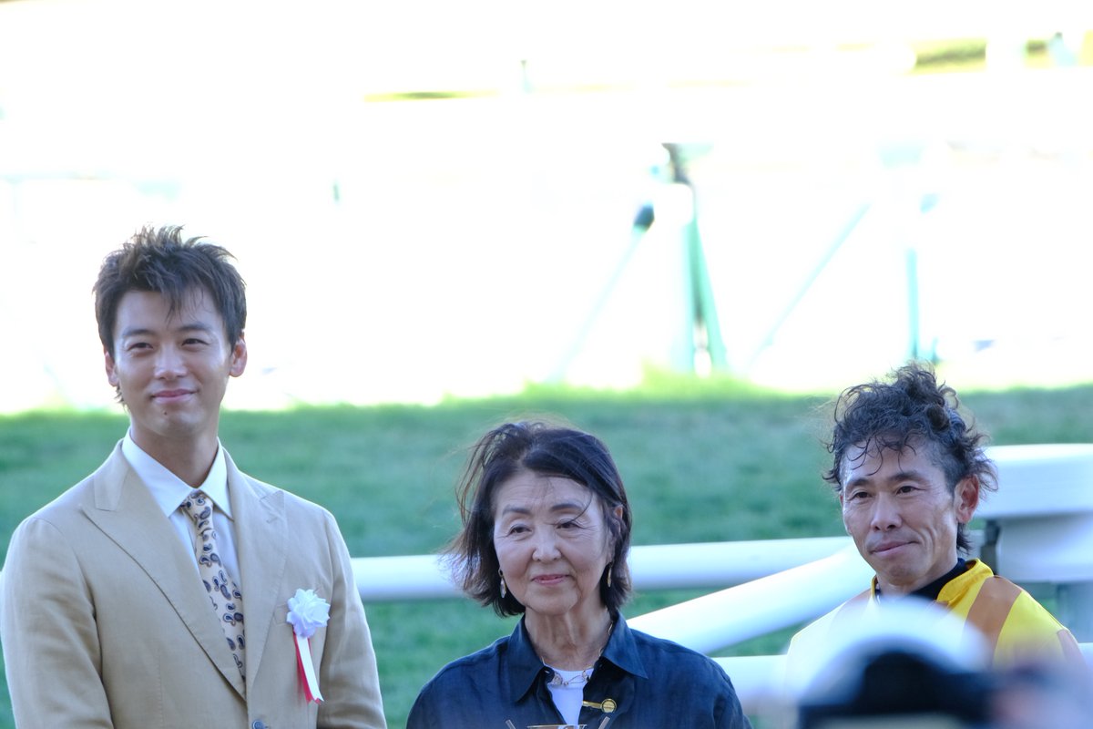 QU_Horseracing's tweet photo. 今更ながら8月の活動報告です
多くの大学と交流できました‼︎
8/16の札幌記念は代表の大好きなシェイクユアハートが優勝‼︎
突き抜けるとこを撮り逃したのが残念

@hokkaido_keiba
@Turfiste_Meiji
@Allez_chikudai 
ありがとうございました‼︎ https://t.co/vDI9kEQqeY