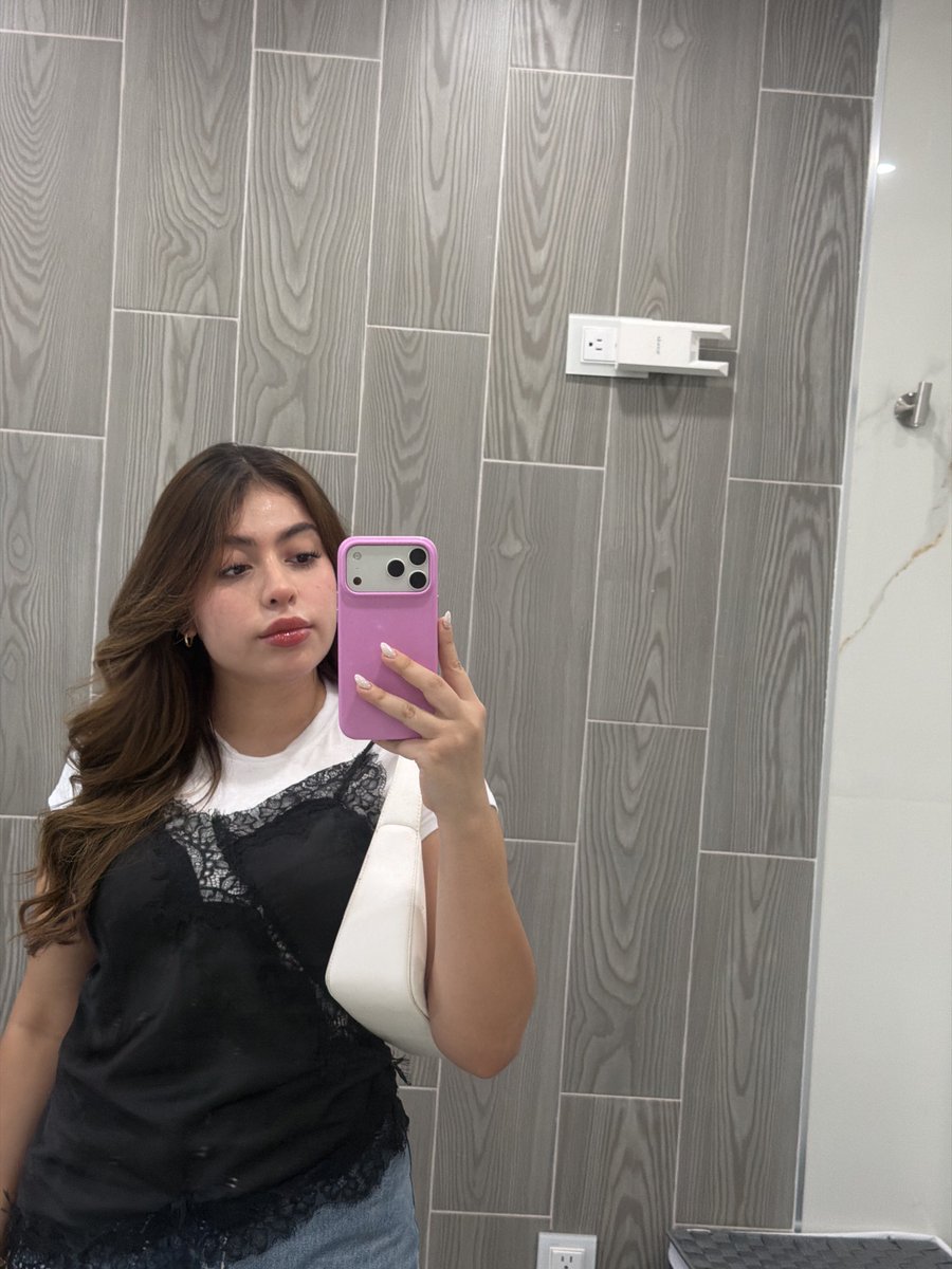 marleth_mts02's tweet photo. Cómo te extraño mi amo (mi cabello largo) https://t.co/qKNTo8nakb