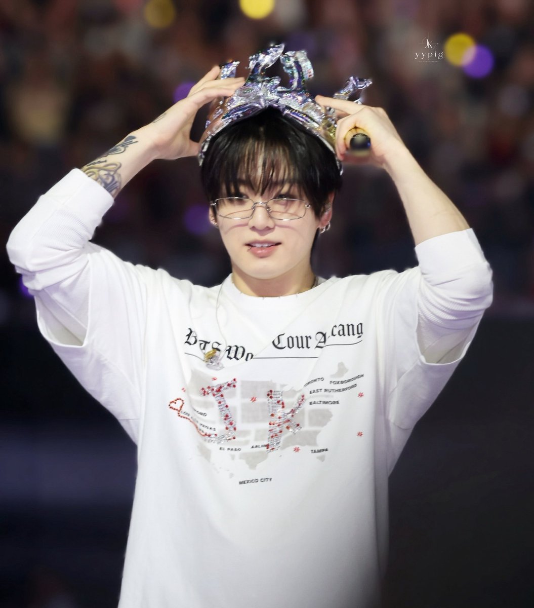 YYPIG97's tweet photo. 260901 LOS ANGELES

HBD JUNGKOOK🐰💜

 #정국 #JUNGKOOK 
#BTS @BTS_twt 
#BTS_WORLDTOUR_ARIRANG_LOSANGELES https://t.co/4GMGk29TP6