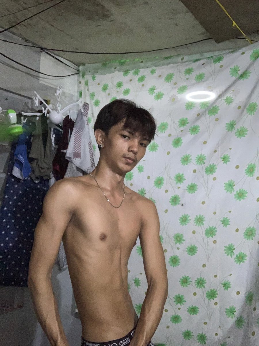 AlonzoJame6635's tweet photo. Hire ninyo na po siya 
Hard fu*k  kita malala 😈🥶 
DAKS BAGETS 
FORM : Bocuae bulacan 
Ano po G !!! https://t.co/eAeN73OkLs