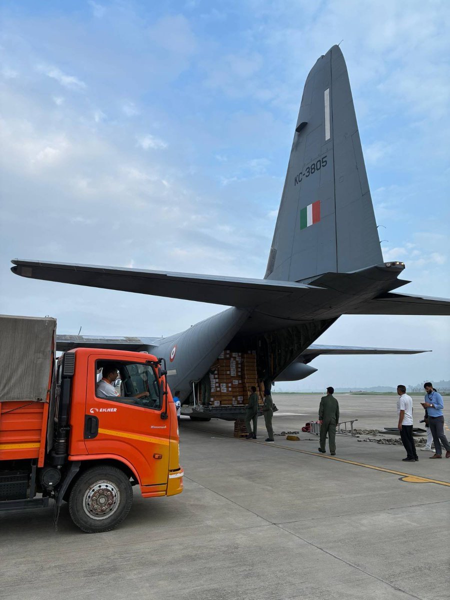 DDIndialive's tweet photo. #Nepal relief effort continues
5th Indian Air Force aircraft, a C-130J took off carrying 12 tonnes of relief supplies including medicines and a eleven member rescue team.
#Nepal #HADR #HADROps #IndiaNepal #NeighbourhoodFirst
@DefenceMinIndia @SpokespersonMoD
@HQ_IDS_India @adgpi @indiannavy @NDRFHQ @MEAIndia @IndiaInNepal @PIB_India @air_veterans