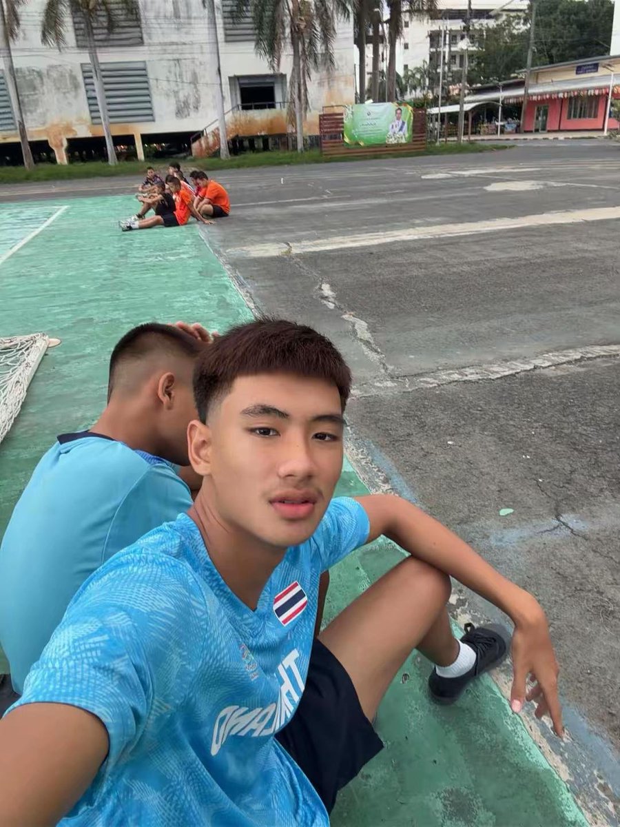 DekDv04n's tweet photo. เด็ดมั่ยข้างในใครจะรู้ละ 🩷🫣 https://t.co/XYNWjoyzqK