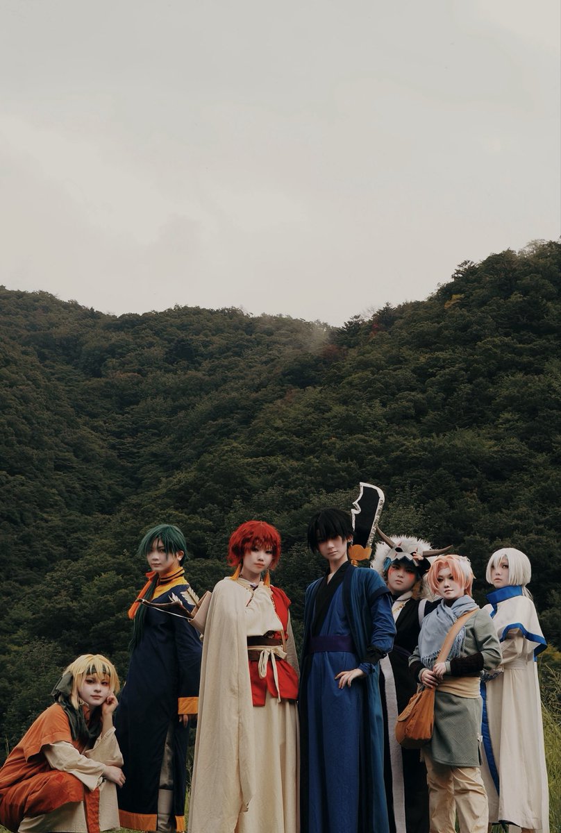 MAYA9129's tweet photo. ⚠︎コスプレ⚠︎
暁のヨナ/暗黒龍と愉快なはらへりたち

この国で生きて、たくさんのものを知った。 たくさんの人と出会い、守りたいものが増えた。
だから私は、剣を取る。

#湿度98の腹減り併せ https://t.co/QYV3cexjEn