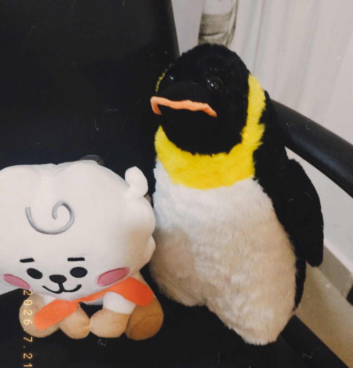 eunonoo's tweet photo. Até nossos filhos tem foto atualizada do mês passado e nós não https://t.co/v6awEdFMPY