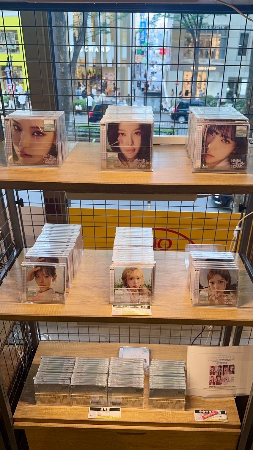 ﾀﾜｰﾚｺｰﾄﾞｶﾌｪ 表参道店 в X: „【#izna × TOWER RECORDS CAFE】 本日発売