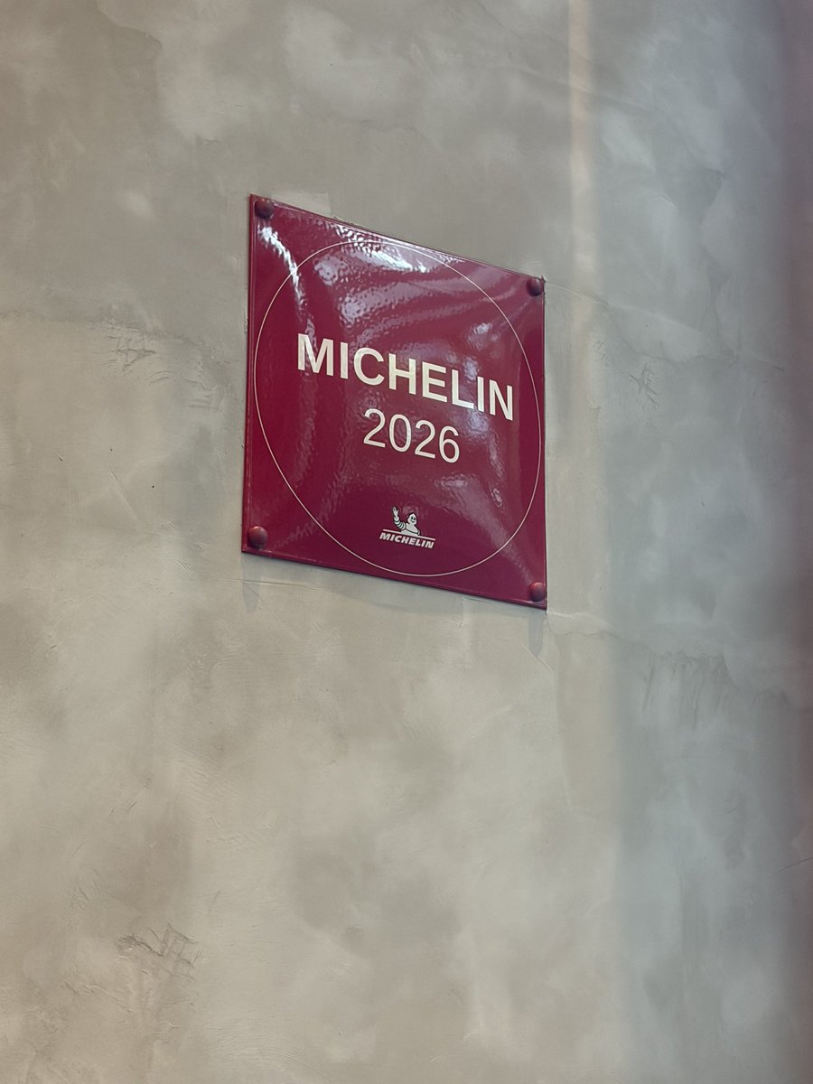 Asanp420's tweet photo. Michelinラーメン https://t.co/ZgExO4EuXh