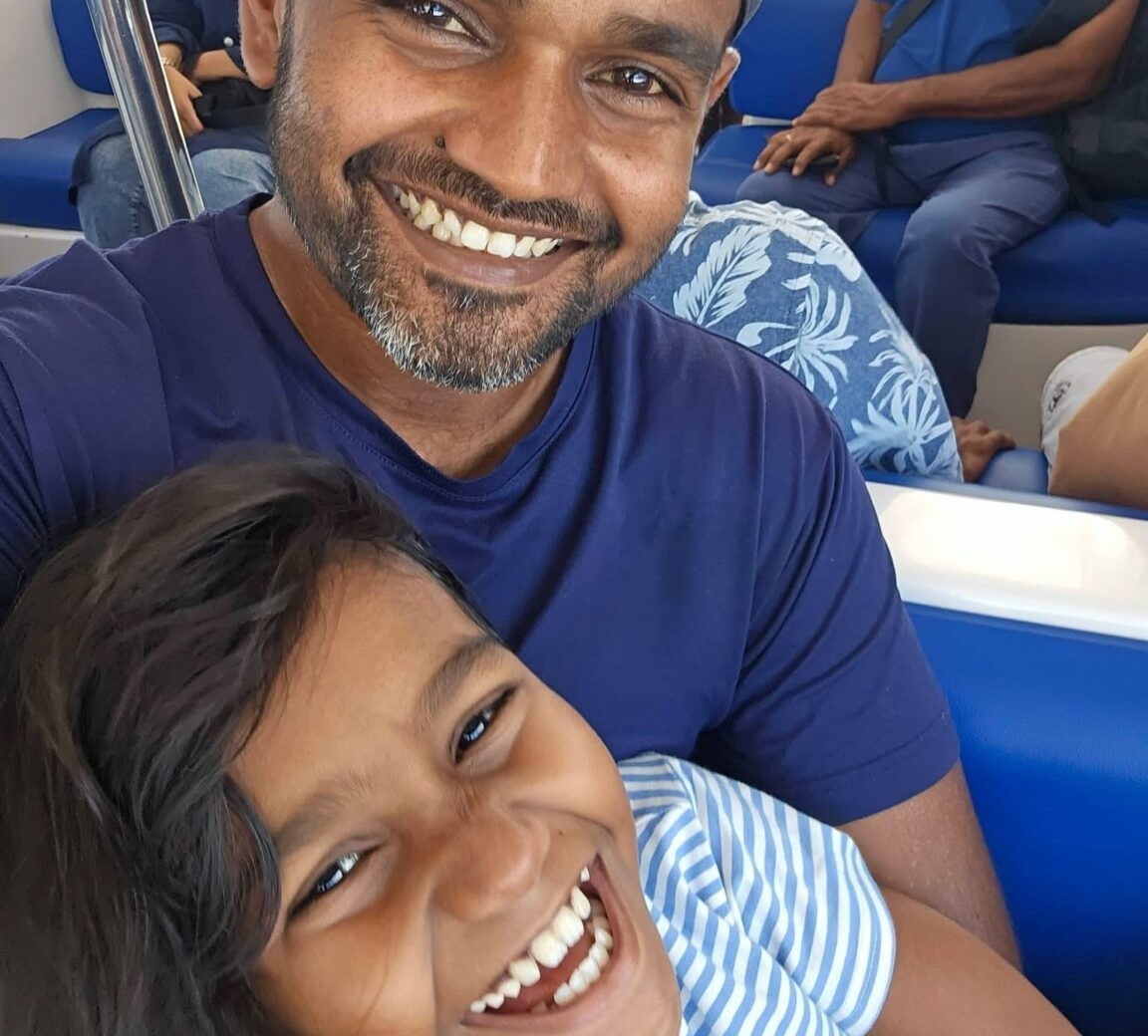 MaleTimesOnline's tweet photo. ބައްޕަގެ ލޯބި ޒީވާއަށް: "ކޮންމެ ހިނދުކޮޅަކާ މެދުވެސް ހިތްރުހޭ"
https://t.co/8vjRCkaeEX https://t.co/qP13zSfHOE