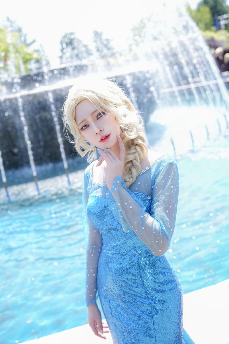 kkaman_cat's tweet photo. 한여름에 엘사 코스❄️

#Frozen #Elsa https://t.co/z8zyGTF1eu