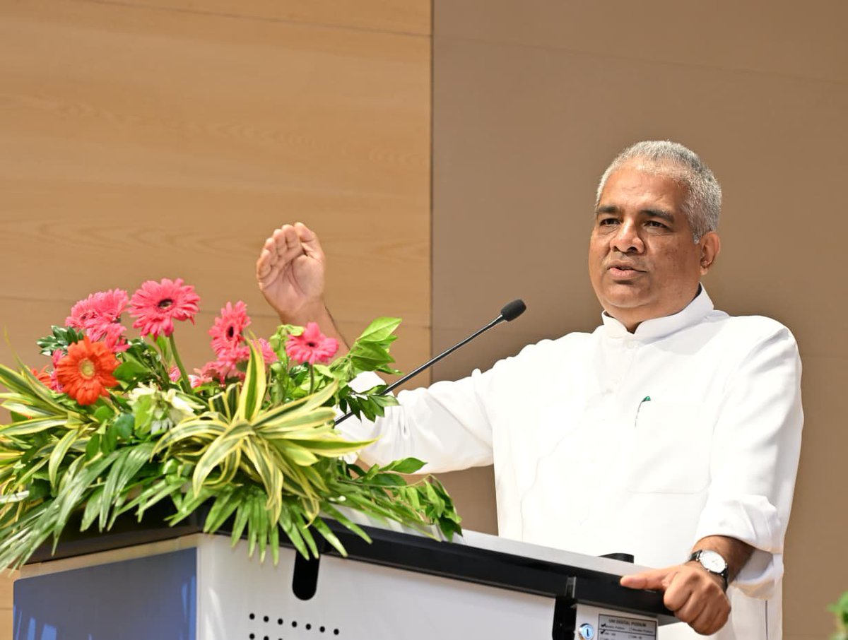 EnvironmentPib's tweet photo. Union Environment Minister Shri @byadavbjp inaugurates International Workshop, themed ‘Tiger Landscapes: Conservation, Bioeconomy and Ecotourism for Livelihood and Income Generation’, in New Delhi.

Detailed Press Release👉 https://t.co/gIe4qoSggq https://t.co/CQkcQ85bHt