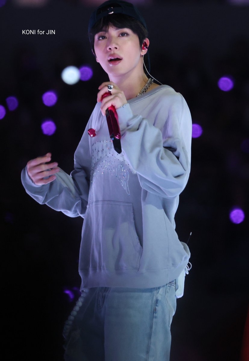btsforever1207's tweet photo. 260901 BTS ARIRANG LA preview  

#BTS_WORLDTOUR_ARIRANG_LA #방탄소년단진 #JIN #진 #BTS_WORLDTOUR_ARIRANG https://t.co/dt1KMi2kok
