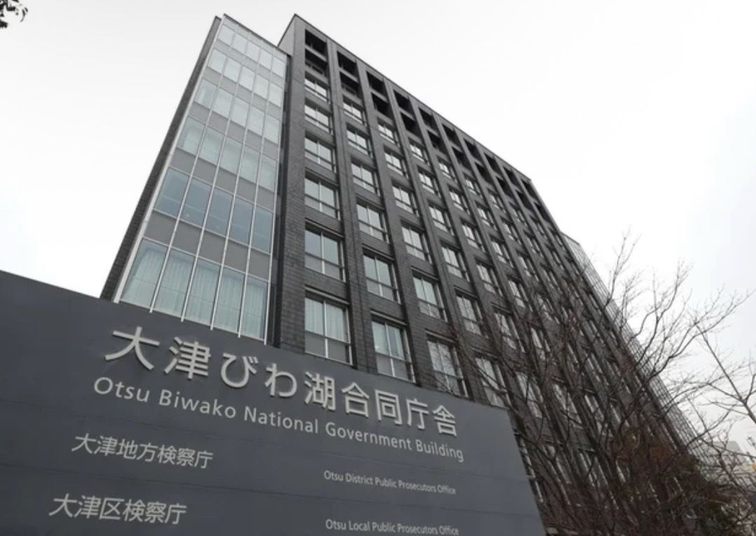 mattariver3's tweet photo. 三重の太陽光で銅線を盗んだ疑いで捕まったベトナム人3人が不起訴になった。
住所不定、無職。
地検は理由を言わない。
捕まえて放すな。
インフラを盗まれて終わりにするな。
理由を出せ。 https://t.co/4nKrhjyFZ5