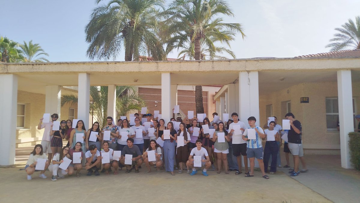AytoGines's tweet photo. 🤝🏻 Jóvenes de Gines participan en estos días en Mollina (Málaga) en una nueva actividad del proyecto “La juventud de la Red ParticipE+”, centrada en la participación juvenil, el liderazgo, la ciudadanía democrática y el aprendizaje compartido.
#SienteGines #GinEsJoven https://t.co/gA1SLbJUhK
