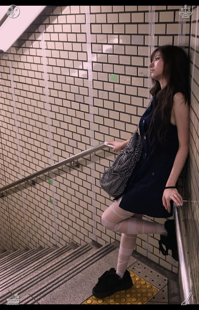 SlMfe_At's tweet photo. 🕴️Apricot compote Compote, added “I never imagined this would become my reality,” she remarked. “I never expected to feel joy once more, never dreamed of rediscovering love, never envisioned having a reason to get up each day. Yet here I stand, alongside you, in this town, https://t.co/PuiJVtpERh