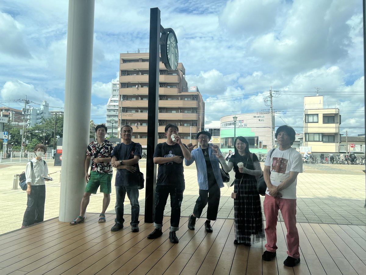 1pintandoku's tweet photo. #FMやまと（77.7MHz）」
#スマイル
スタジオ前に来てくれた方！ありがとー！
サクサカー！ありがとー！㊗️
差し入れもありがとーみぃみぃ！🤭㊗️
ひろみさん！ありがと！また、番組お邪魔しますよぉー。
#わたなべひろみ
#カンカン https://t.co/yhQOnnshXf