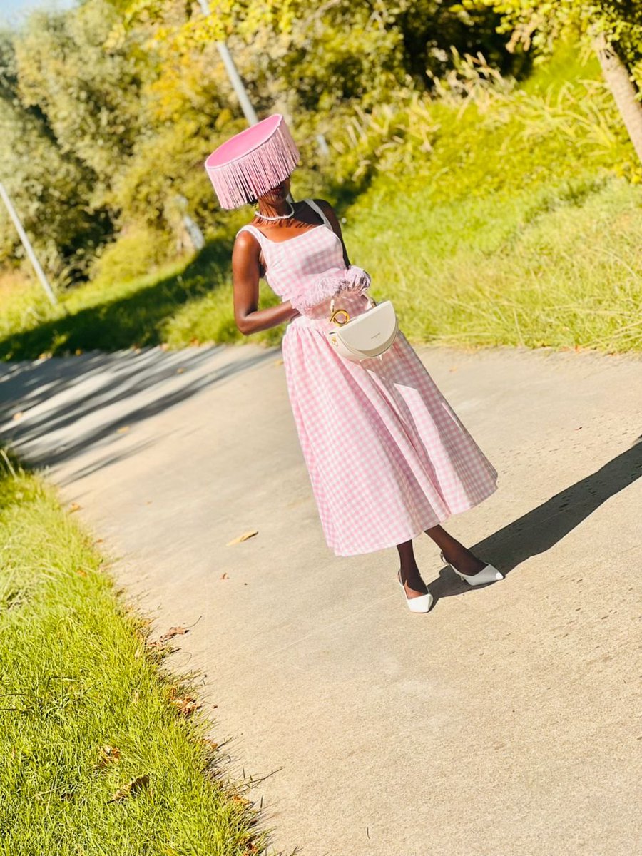 Elisabeth1186's tweet photo. And who said being far away from home stops me from honoring my Prophet,well all the way from France🇫🇷 I Honor #ProphetElvisMbonye,everything that I am,everything that I have become I accord it to him and his God....Thank you Prophet for labouring in the word and teaching me and so many out their how to love God.i join the tribes and nation. In worship and praise to our God.I love you Prophet 🩷🩷